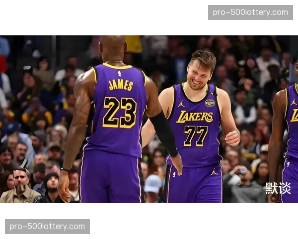 独行侠加时险胜掘金,东契奇关键抢断助攻欧文快攻锁定胜局 独行侠加时险胜掘金,东契奇关键抢断助攻欧文快攻锁定胜局