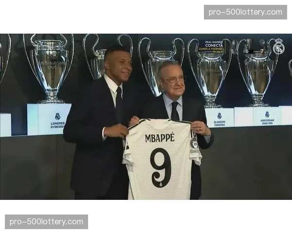 经纪人现身伦敦，加剧关于姆巴佩未来去向的猜测