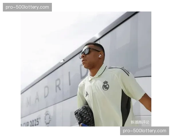 深度报道:巴黎圣日耳曼2025-26赛季财报,商业收入首次超越比赛日收入 深度报道:巴黎圣日耳曼2025-26赛季财报,商业收入首次超越比赛日收入