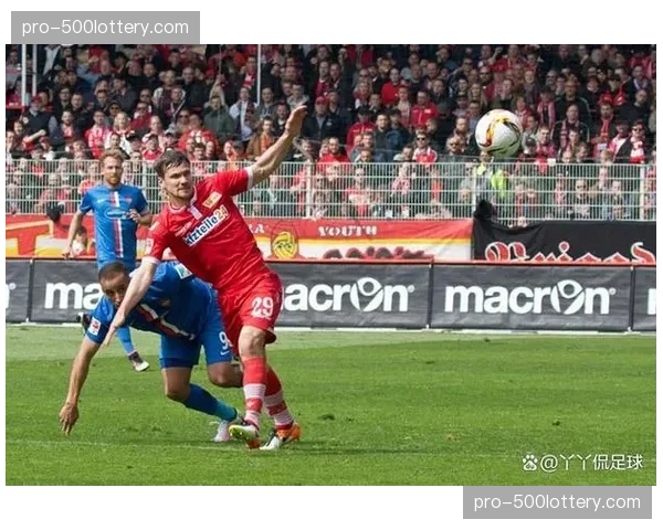 海登海姆3-1击败柏林联合，脱离降级区